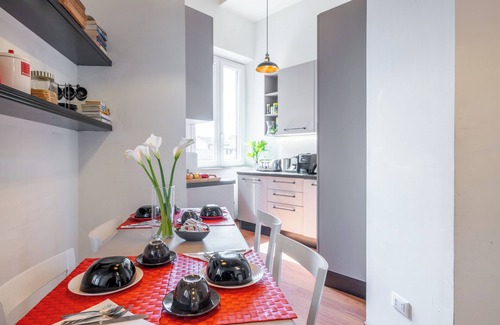 Rione IX Pigna House | Superior Relais Temple View