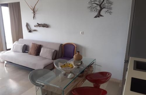 Vassilias Apartment | Superior Suite Cronus