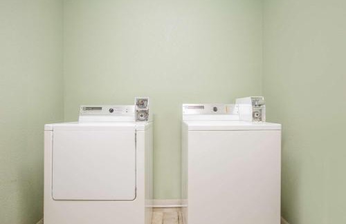 North Myrtle Beach Hotel | SureStay Hotel by Best Western North Myrtle Beach