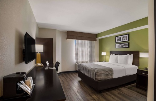 Superstition Springs Hotel | SureStay Plus by Best Western Mesa Superstition Springs