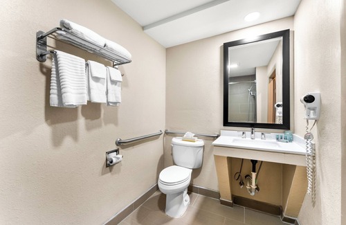 Reading Hotel | SureStay Plus by Best Western Reading North