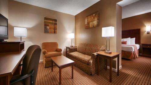 Jackson Hotel | SureStay Plus Hotel by Best Western Jackson
