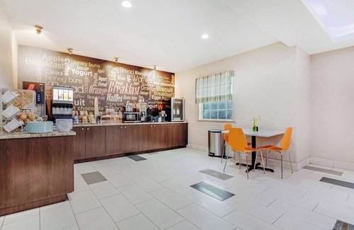 Owasso Hotel | SureStay Plus Hotel by Best Western Owasso Tulsa North