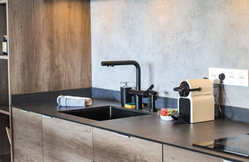 Punaauia Condo | Surf Oasis - View, A/C and wifi