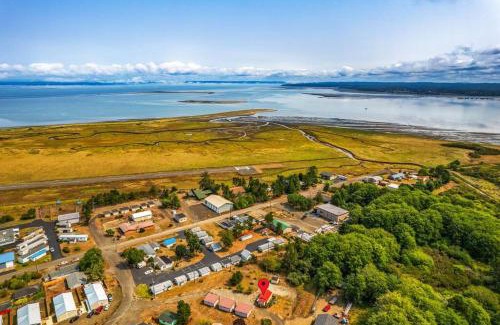 Westport House | Surf Stay Cottage