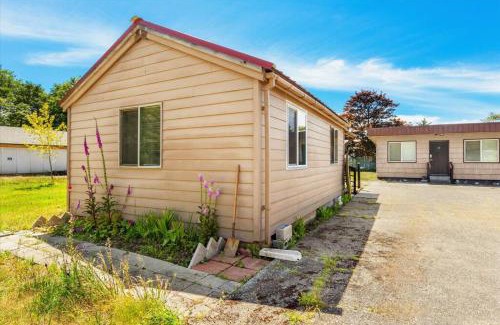 Westport House | Surf Stay Cottage