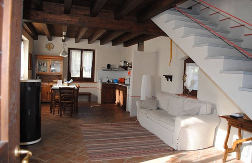 Voltaggio House | SURROUNDED BY NATURE, FARM IN FARM WITH POOL