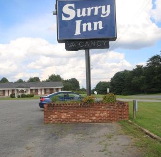 Dobson Hotel | Surry Inn - Dobson