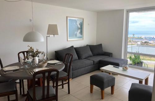 Punta Mogotes Apartment | Susurros del Mar, Amplio semi-piso frente al mar