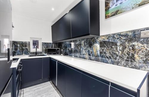 Sutton Central Apartment | Sutton Apartment, Greater London