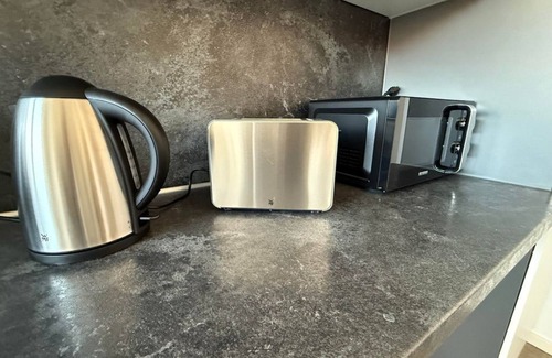 Bad Zwischenahn Apartment | Swan - apartment/apartment, shower, WC, 1 bedroom