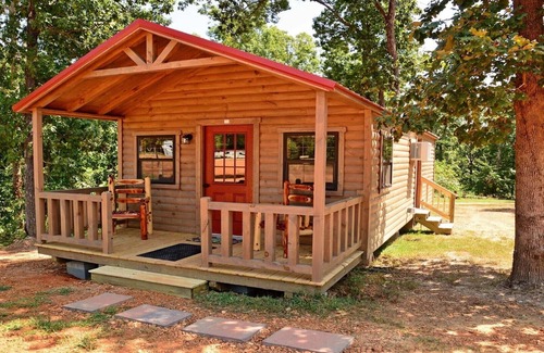 Buchanan House | Swan Bay Cabins & RV Park Cabin#(3) Paris Tn, Kentucky Lake