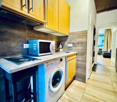 Grinzing Apartment | Sweet Studio for 3P, 10 Min to FAC Platz