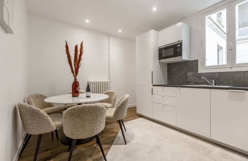 Faubourg-du-Roule Apartment | Sweett | Wagram Deluxe XI