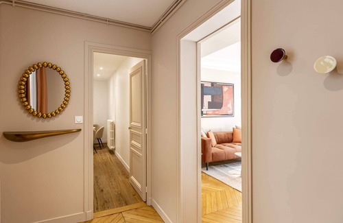 Faubourg-du-Roule Apartment | Sweett | Wagram Deluxe XI
