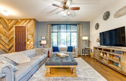 Goodyear House | Swim-Up Bar and Putting Green Goodyear Getaway!