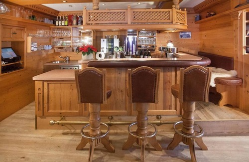 Pertisau Cottage | Swiss stone pine room - Golfvilla