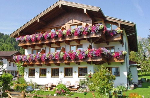 Pertisau Cottage | Swiss stone pine room - Golfvilla