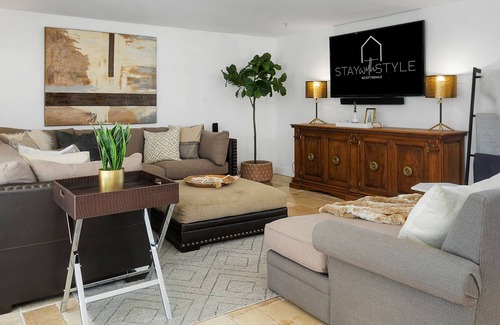 Shea North Estates House | SWSSPickleballRanch Private Pool Peloton Designer Family home Guest House