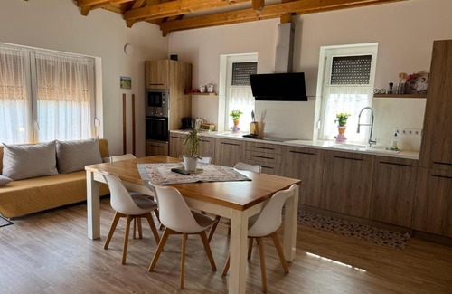 Fadd Apartment | Szőlővirág Vendégház