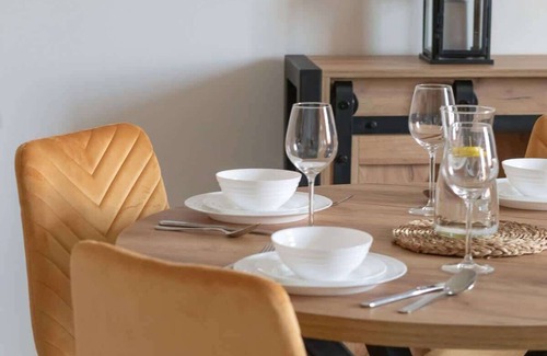 West Pomeranian Voivodeship Apartment | Szczecinski Apartament Kwiatkowskiego w Spokojnej Okolicy by Noclegi Renters