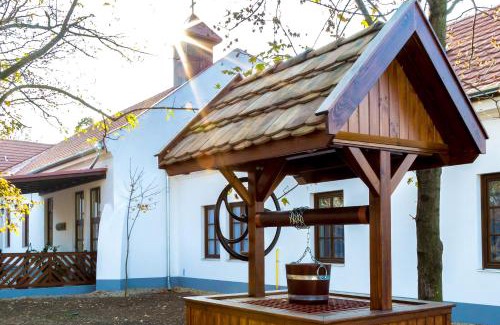 Ujkigyos Bed & Breakfast | Szent Imre Panzió