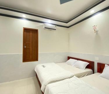 La Gi Bed & Breakfast | Tùng Thủy Homestay - Dinh Thầy Thím Lagi