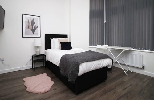 Penylan Apartment | Tŷ Suites Aparthotel