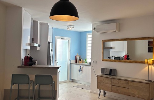 L'Ermitage-les-Bains Apartment | T2 apartment with Hermitage swimming pool 150 m from the lagoon.