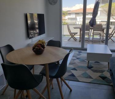 Puget-sur-Argens Apartment | T2 neuf piscine Le Lac