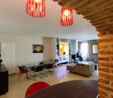 Ajaccio Apartment | T3 de 140m2 pour 7 pers- Extra centre Ajaccio - À 5 min à pied des plages - Classé 5 étoiles - CASA DI ARTISTI