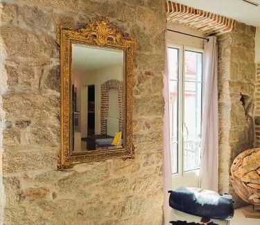 Ajaccio Apartment | T3 de 140m2 pour 7 pers- Extra centre Ajaccio - À 5 min à pied des plages - Classé 5 étoiles - CASA DI ARTISTI