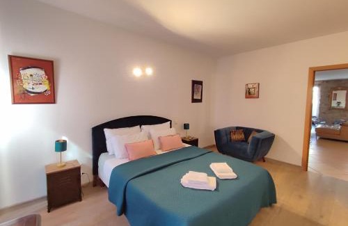 Ajaccio Apartment | T3 de 140m2 pour 7 pers- Extra centre Ajaccio - À 5 min à pied des plages - Classé 5 étoiles - CASA DI ARTISTI