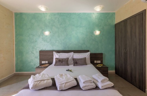 Xewkija Hotel | Ta'Battista B&B & Pool - Wied il-Mielaħ, IX-XEWKIJA, GĦAWDEX, Malta