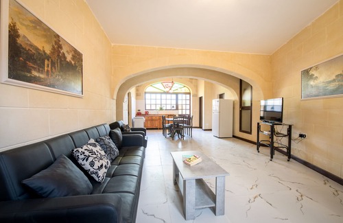 Kercem Apartment | Ta' Pepp Newly Rustic maisonette in the counrty side. Value for money.