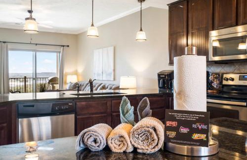 Table Rock House | Table Rock Overlook - Spend your Days on the Lake