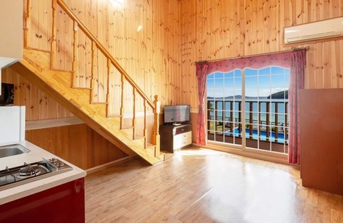 Iwon House | Taean O2 Ocean Pension