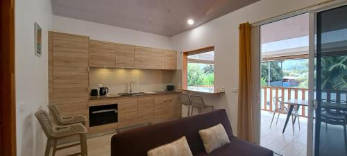 Papara House | TAHITI - Bungalow Arii