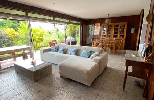 Punaauia Villa | Tahitian villa avec accès mer privé à 300 m