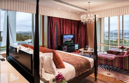Vile Parle East Hotel | Taj Santacruz