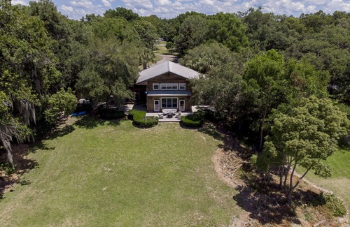 Candler House | Take a look at beautiful Cedar Lodge on Lake Weir!n