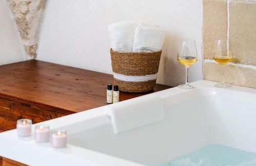 Taranto Apartment | Talassa - Dimora di Charme Suite con vasca idromassaggio