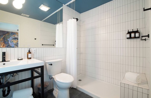 Taylor Hotel | Talbot Commons Hotel