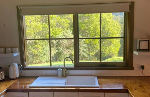 Apollo Bay Cottage | Tall Trees Eco Retreat - Satinwood Cottage