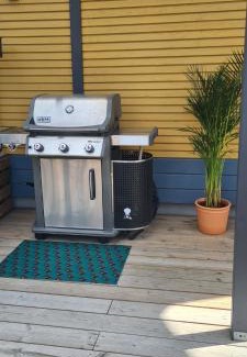 Vantaa Villa | Talo saunalla ja sähköauton oma Type2 latauspiste