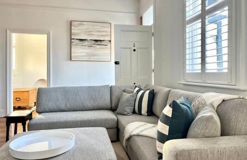 West Hobart House | Tamalin Cottage - A West Hobart Gem