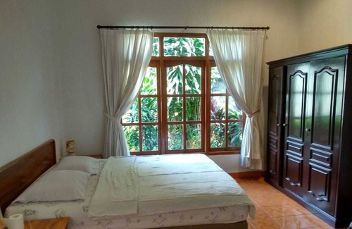 Lovina Villa | Taman Melati