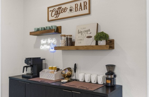 Riverside Heights House | Tampa Getaway | Pool | Game Room | Backyard Oasis