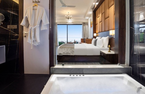 Ashvem Hotel | Tan-N-Sand