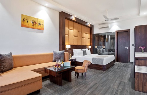 Ashvem Hotel | Tan-N-Sand